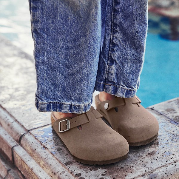alternate view Birkenstock Boston 2.0 Soft Footbed Clog - Big Kid - Concrete GrayALT1C