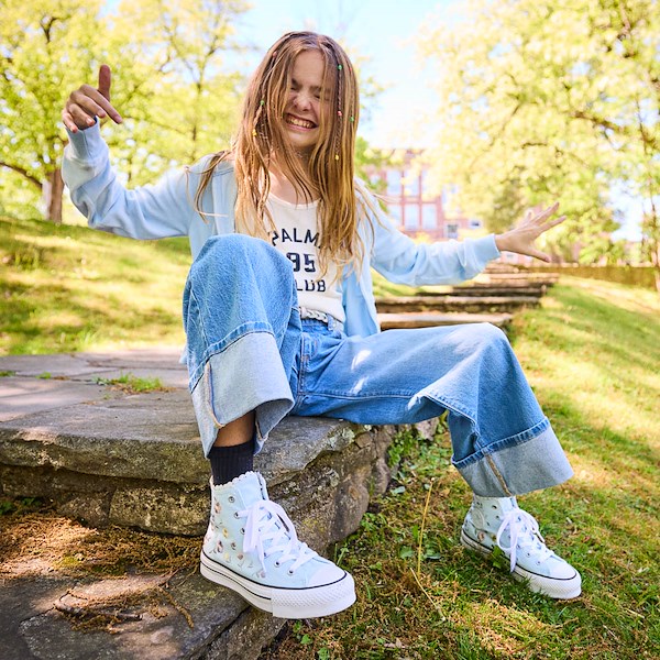 alternate view Converse Chuck Taylor All Star Lift Flower High-Top Sneaker - Big Kid - Cold TouchALT1B