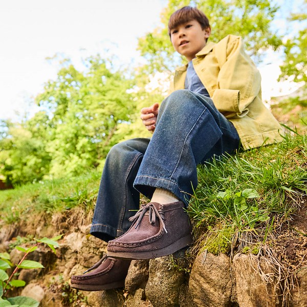 alternate view Clarks Wallabee Boot - Big Kid - Chocolate Suede MonochromeALT1B