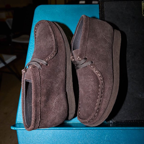 alternate view Clarks Wallabee Boot - Big Kid - Chocolate Suede MonochromeHERO