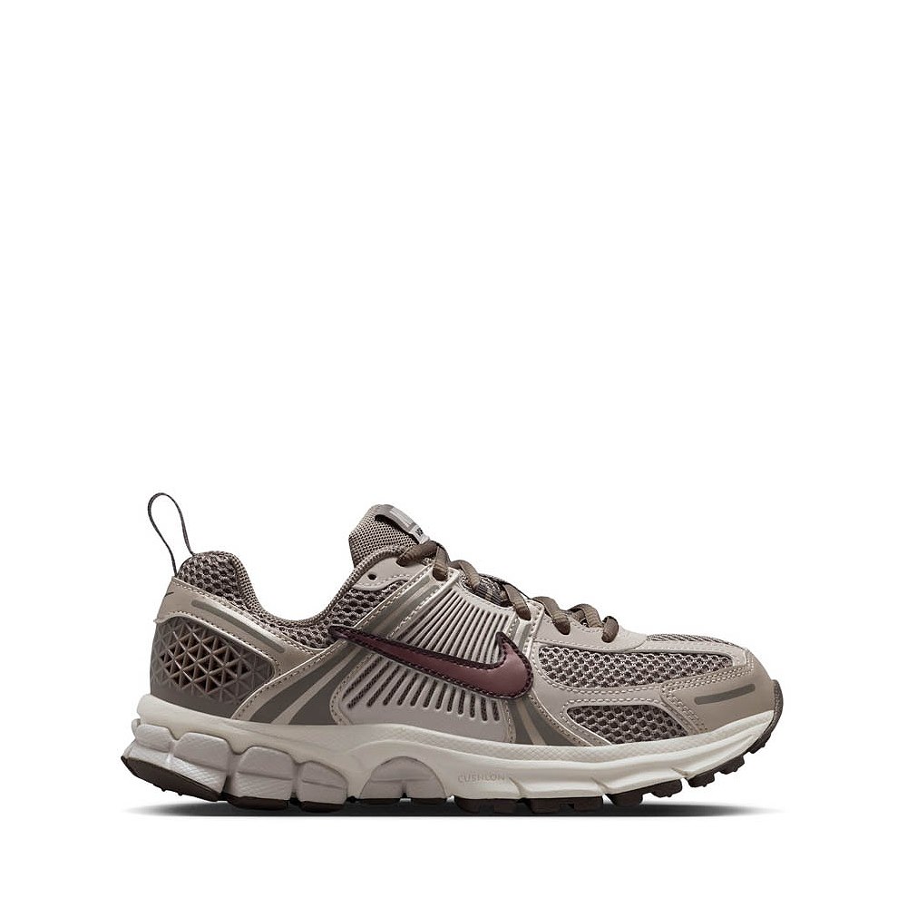 Nike Vomero 5 Athletic Shoe - Big Kid - Taupe Haze / Silt Red / Pale Ivory / Tattoo