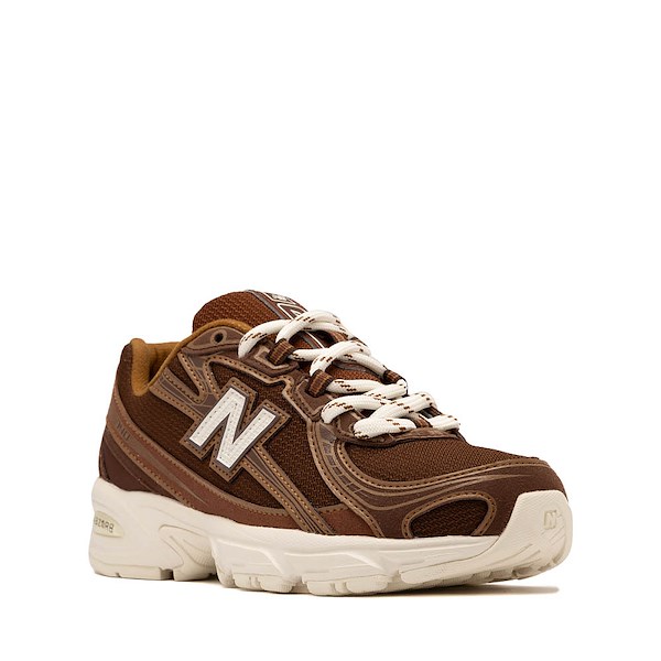 alternate view New Balance 740 Athletic Shoe - Big Kid - Chocolate / CreamALT5