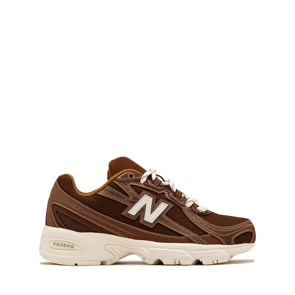 New Balance 740 Athletic Shoe - Big Kid - Chocolate / Cream