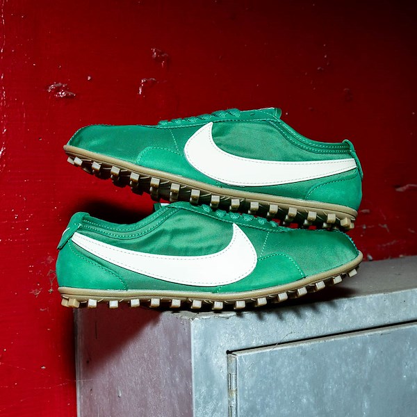 alternate view Womens Nike Moon Shoe OG Athletic Shoe - Malachite / Soft Pearl / Gum Light BrownHERO