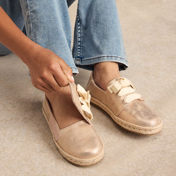 alternate view TOMS Carolina Lace-Up Espadrille - Little Kid / Big Kid - Seashell MetallicALT1C