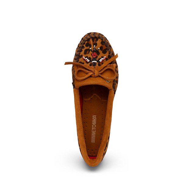 alternate view Womens Minnetonka Thunderbird "Animikii" Hardsole Moccasin - Tan LeopardALT2