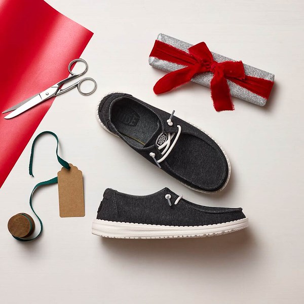 alternate view Womens HEYDUDE Wendy Stretch Slip-On Casual Shoe - BlackHERO